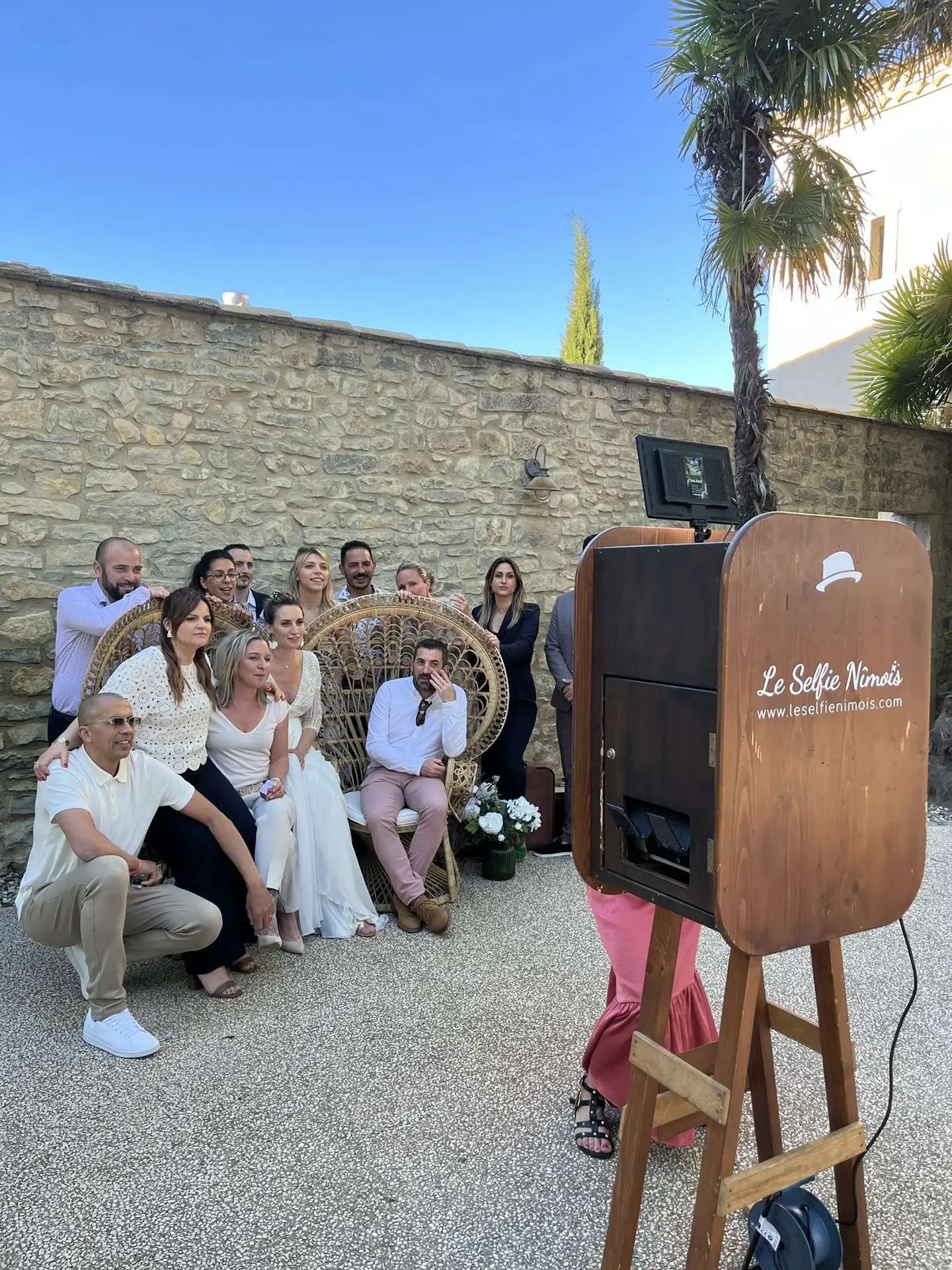 Pourquoi un photobooth rend nos invités plus sociables ?